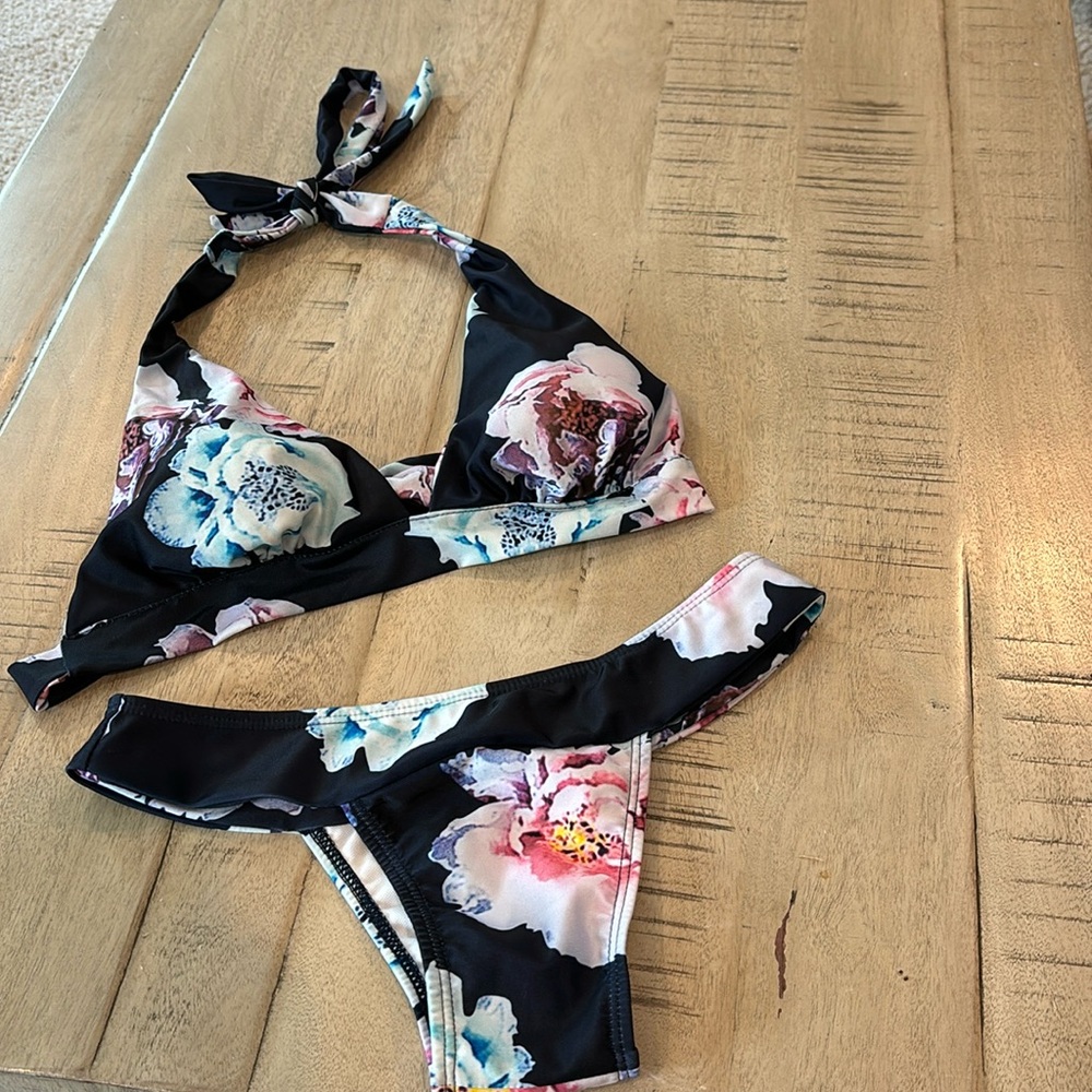 Swimsuit floral french cut bottoms